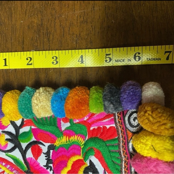 HMONG Cherr THAILAND HILL TRIBE embroidered bohemian clutch handbag NWT - Picture 6 of 9